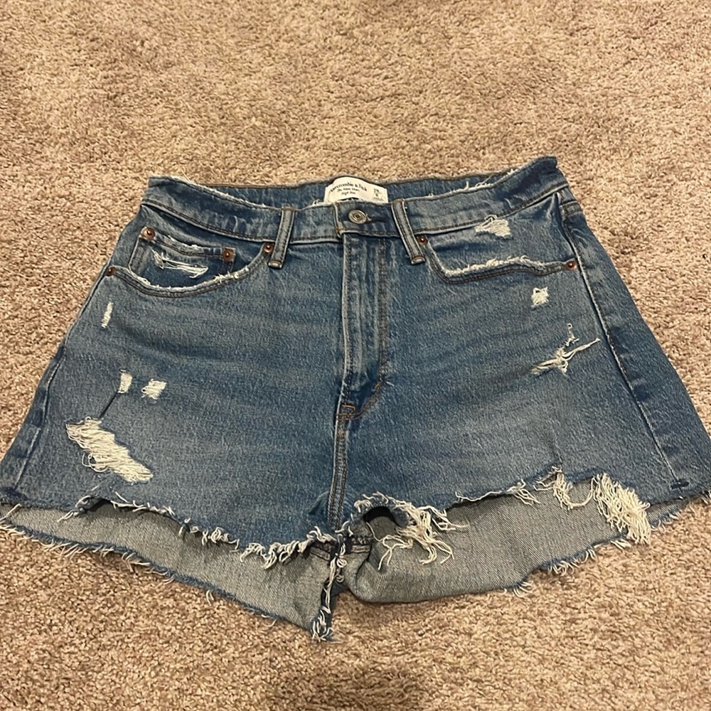 Abercrombie mom short blue jean shorts